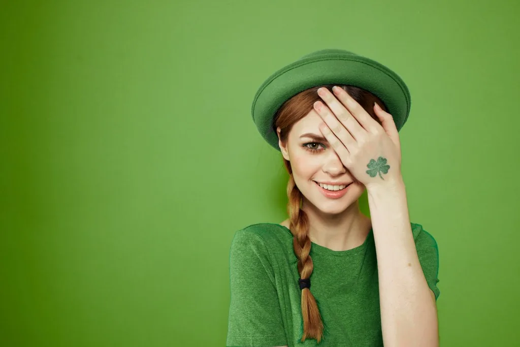 Cappello verde: nuovi modi di vedere le cose